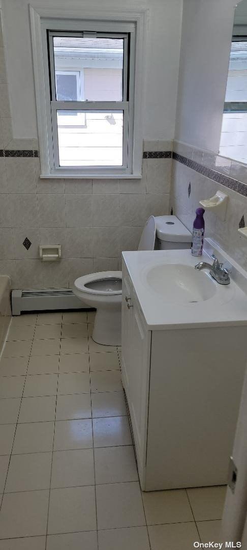 W Marshall St, Hempstead, NY 11550