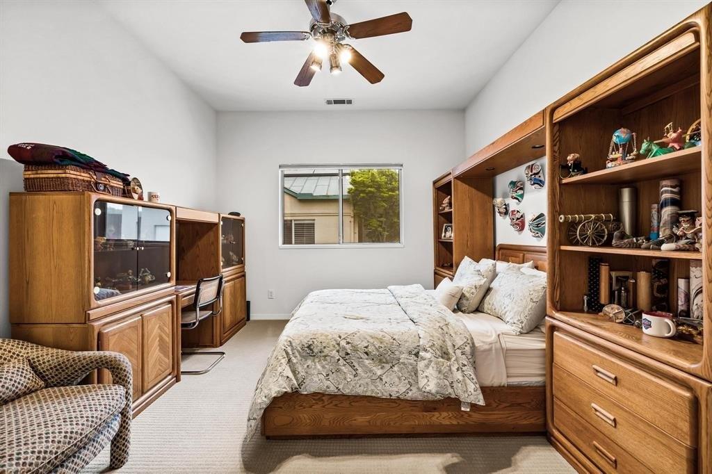 Madeleine Cir, Dallas, TX 75230