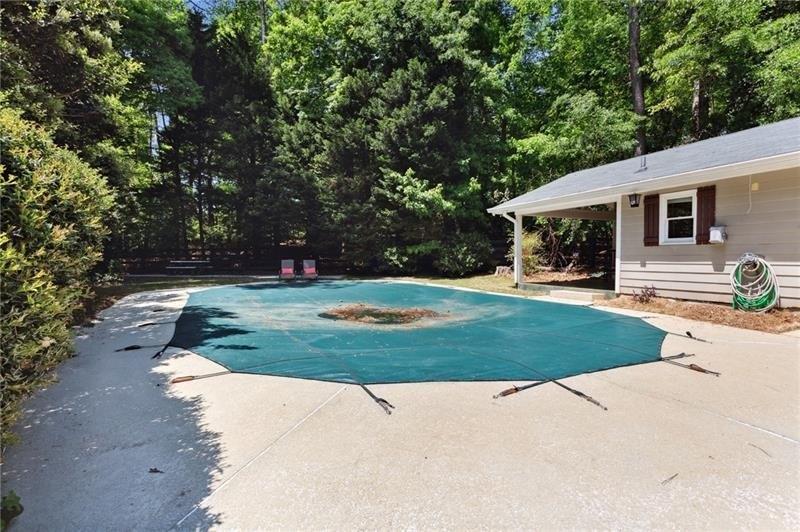 Huntingdon Trl, Sandy Springs, GA 30350