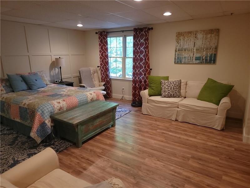 Floral Ct, Suwanee, GA 30024
