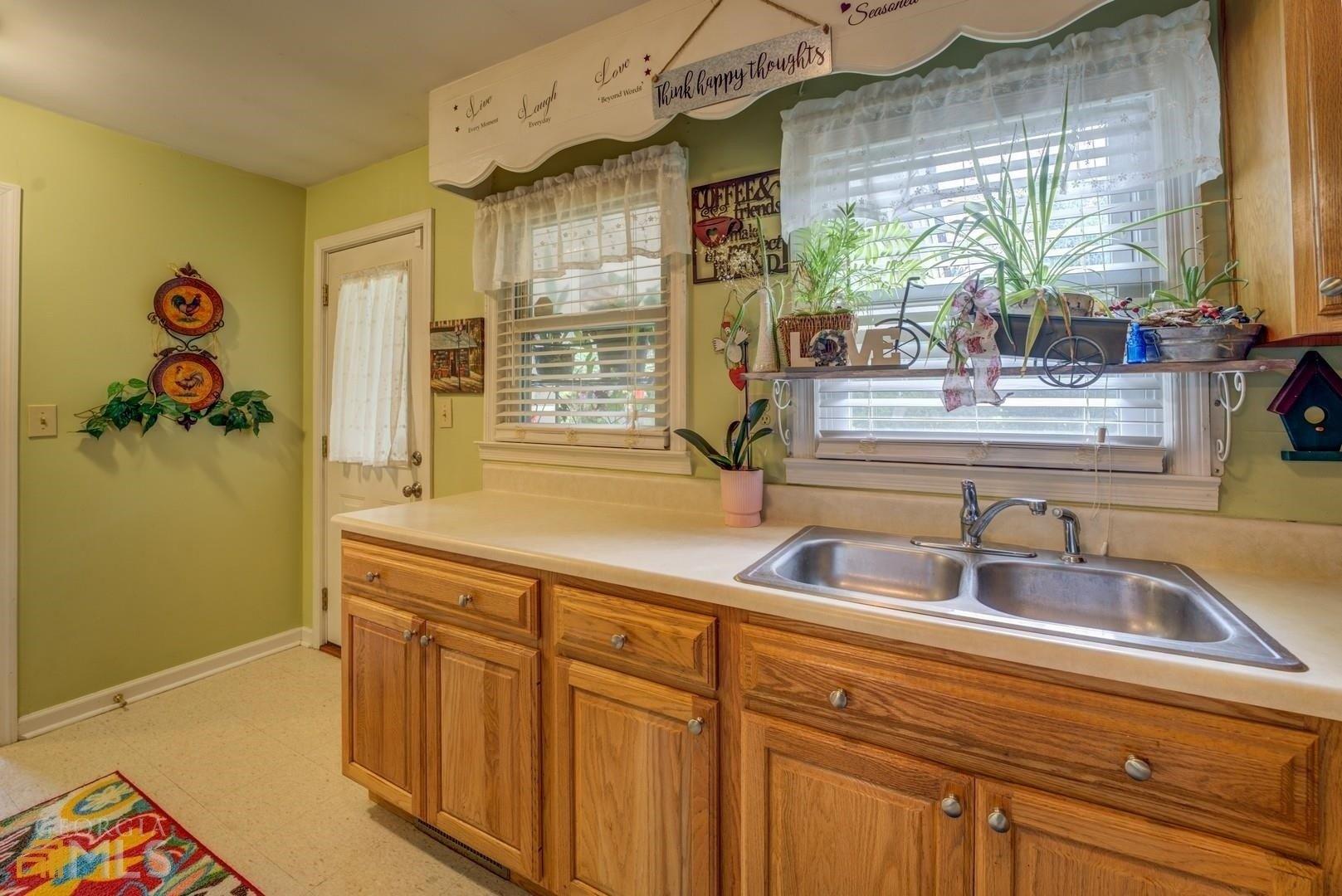 Hartsook Dr Ne, Covington, GA 30014