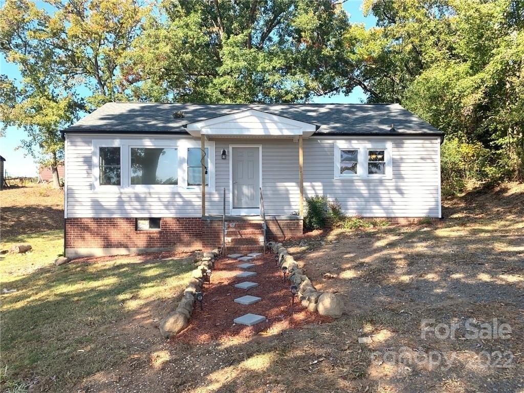 Hilltop St, Albemarle, NC 28001