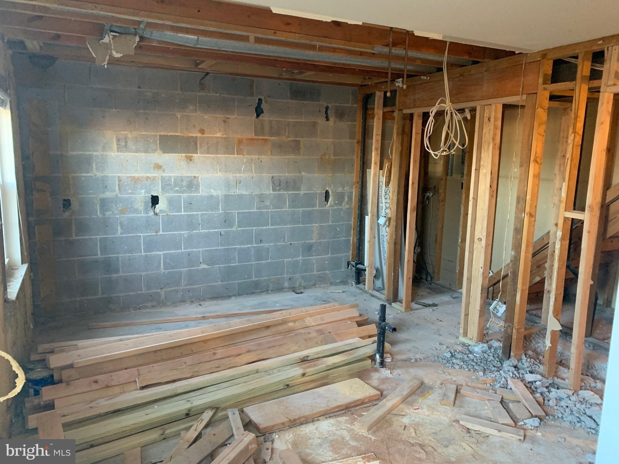 Hagel Cir, Lorton, VA 22079