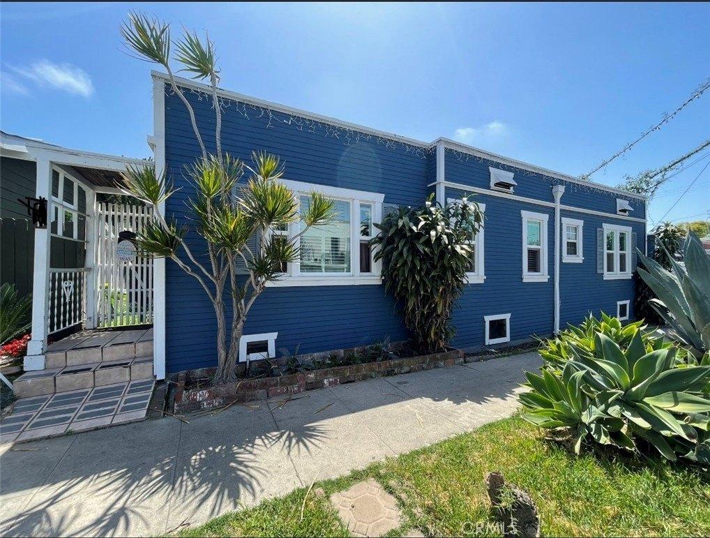 E 11th St, Long Beach, CA 90804