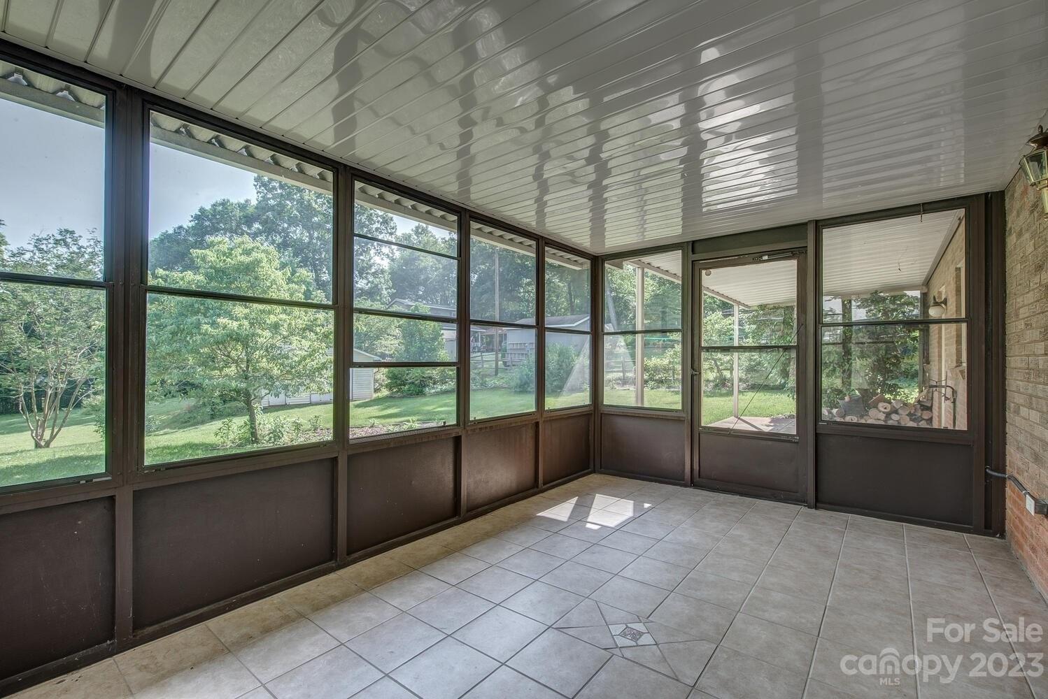 Julia Ave, Belmont, NC 28012