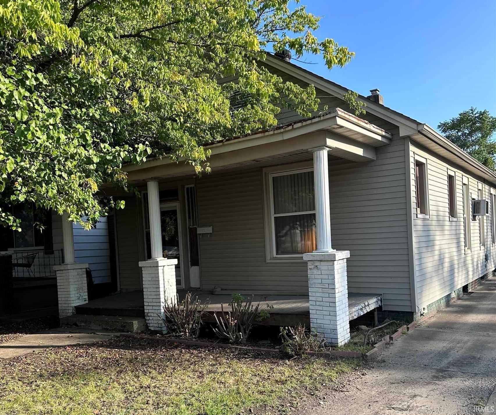 Maxwell Ave, Evansville, IN 47711