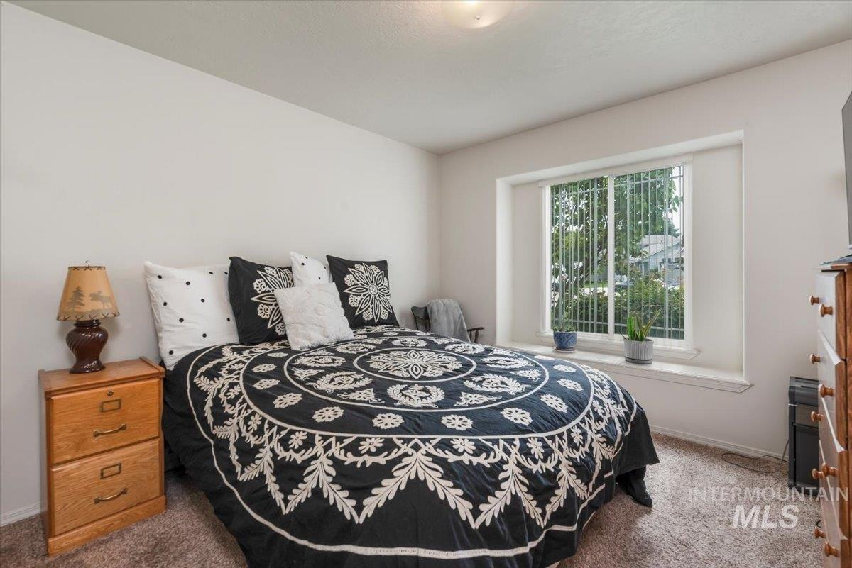 Tamsworth Dr, Caldwell, ID 83605