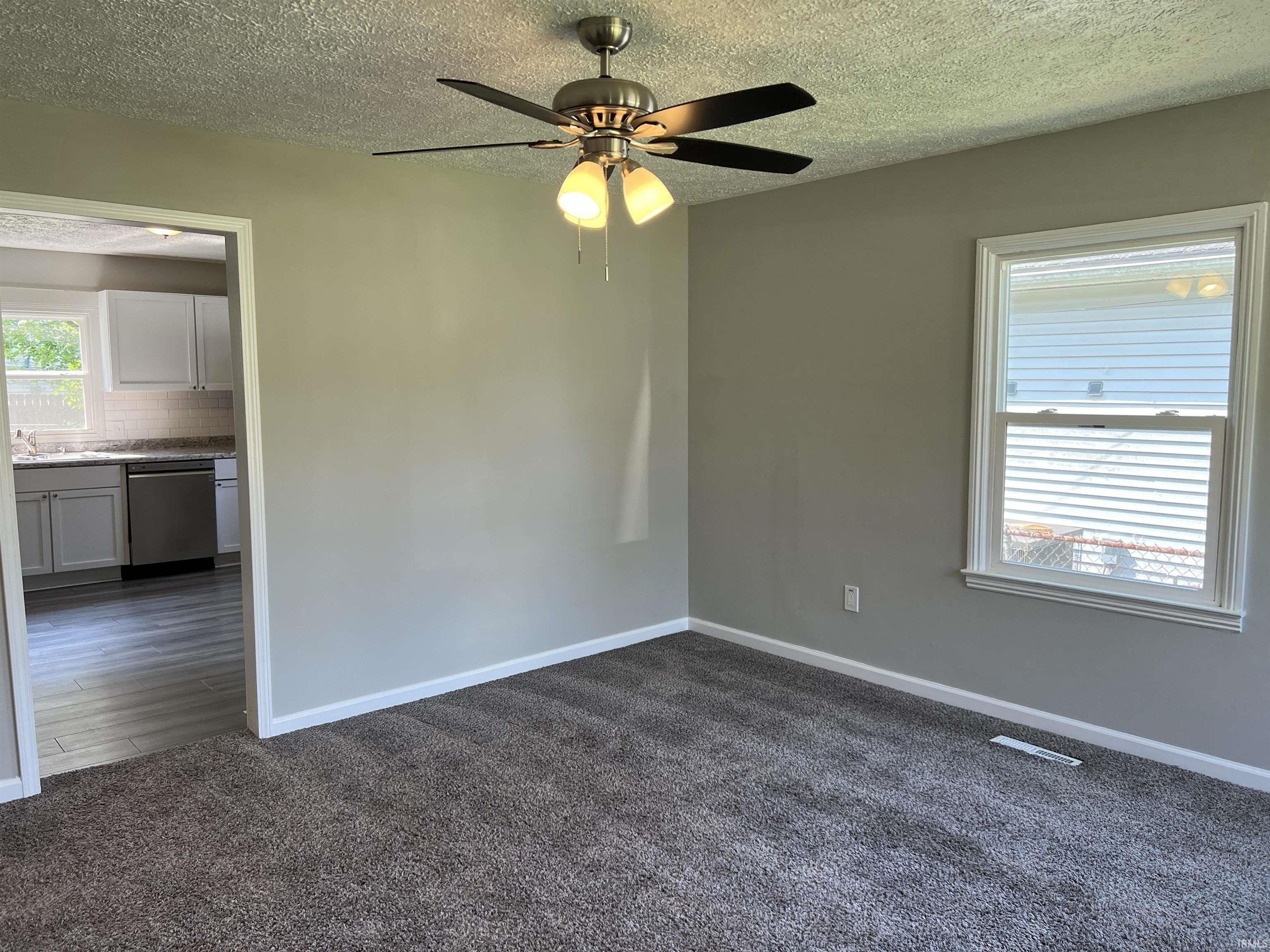 Wansford Ave, Evansville, IN 47711