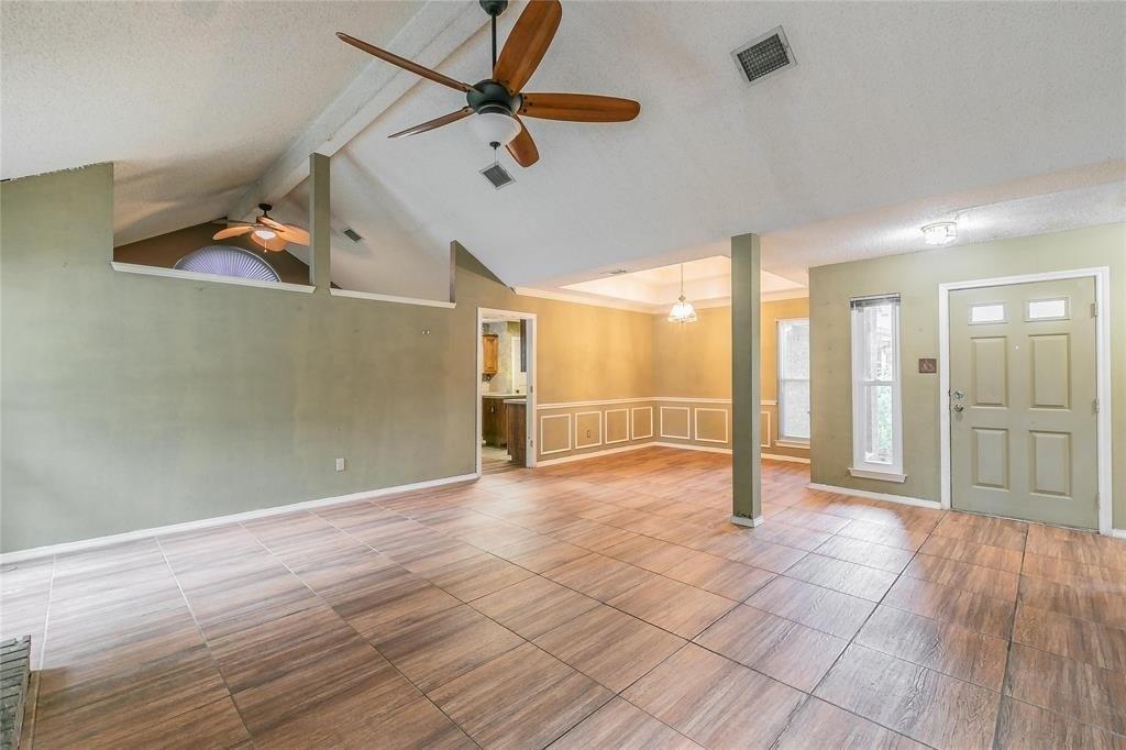 Creekview Ct, Mesquite, TX 75181