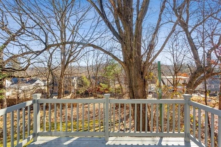 Farrington Ave, Waterbury, CT 06706