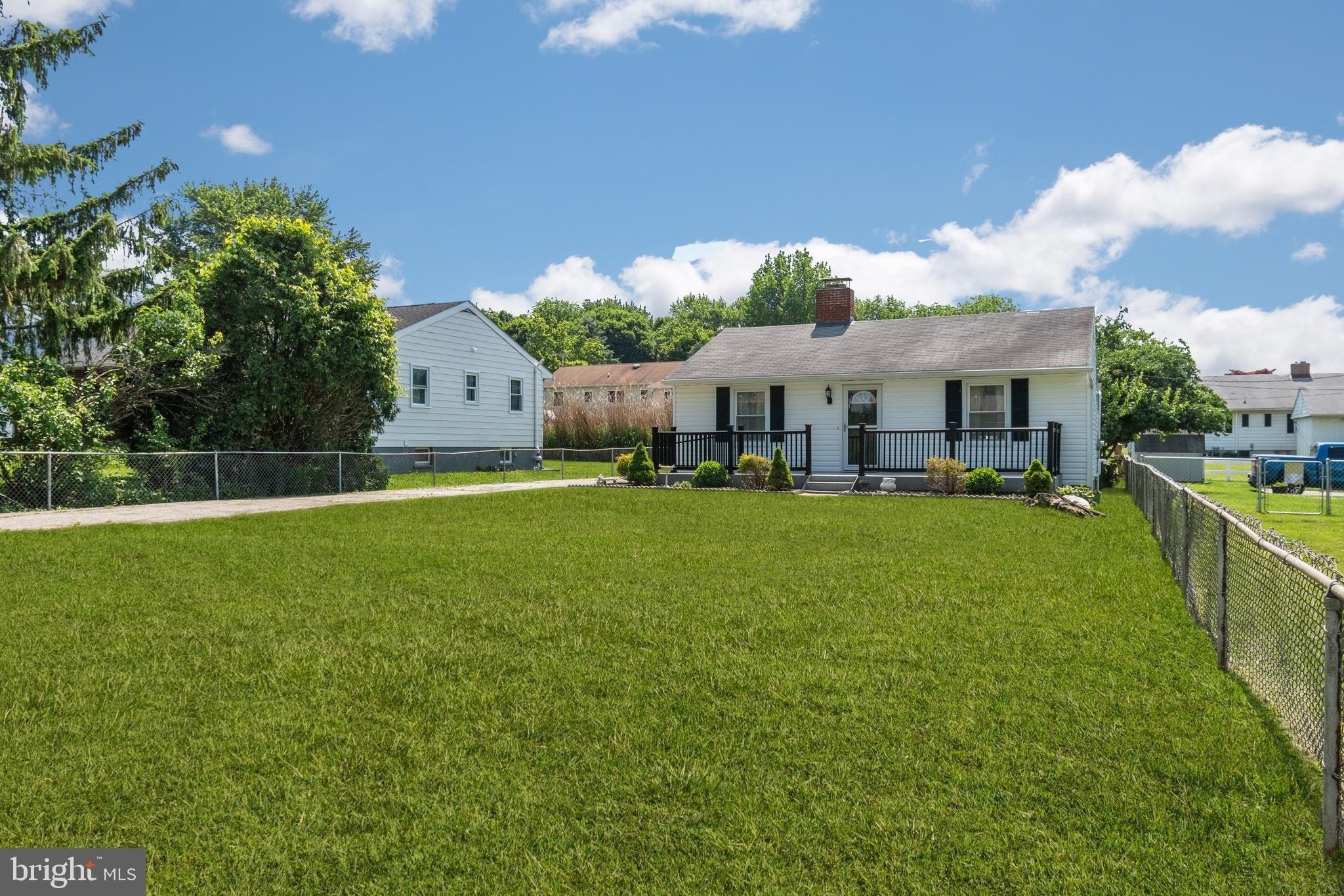 Oak Ave, Westminster, MD 21157