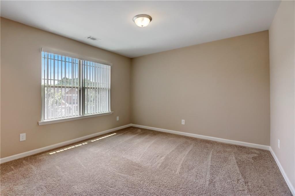 Silvercrest Ct, Powder Springs, GA 30127