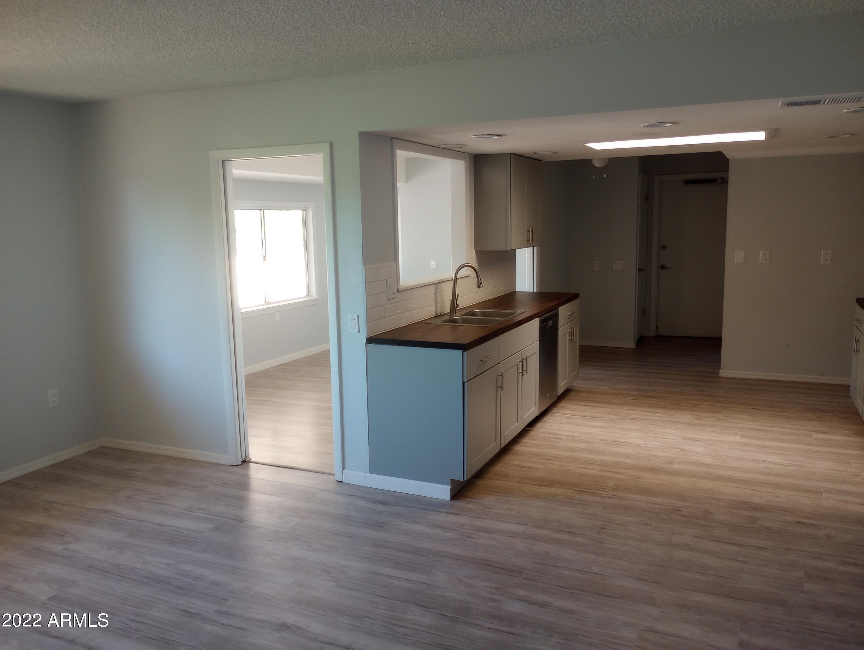 N Pine Springs Dr, Sun City, AZ 85373