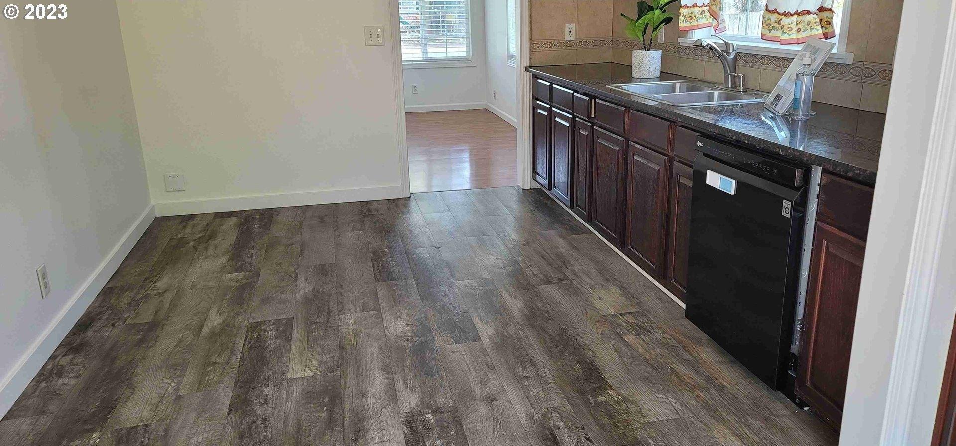 Se 155th Ave, Portland, OR 97233
