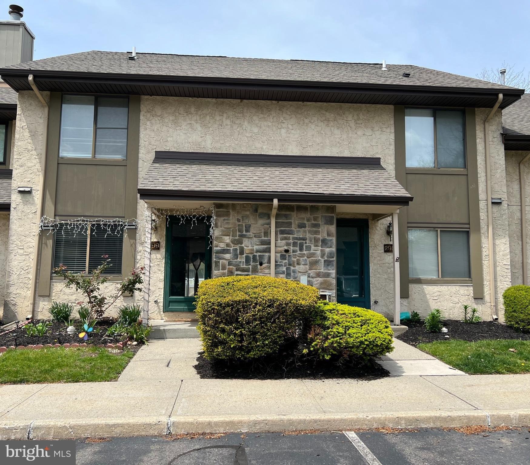 Hampshire Dr, Plainsboro, NJ 08536