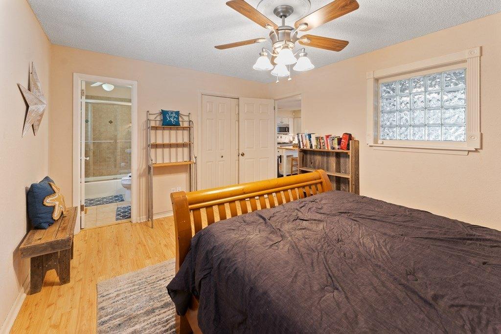 Henderson Harbor Cir, Mabank, TX 75156