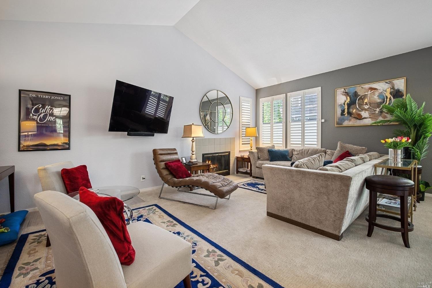 Cherry Ave, Sonoma, CA 95476