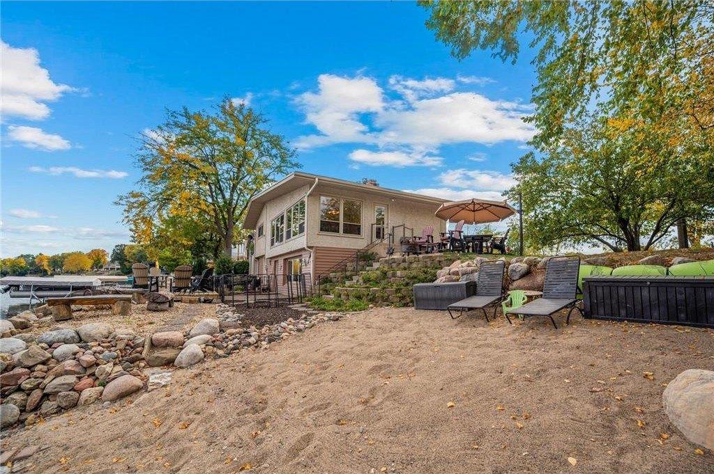 Breezy Point Rd Se, Prior Lake, MN 55372