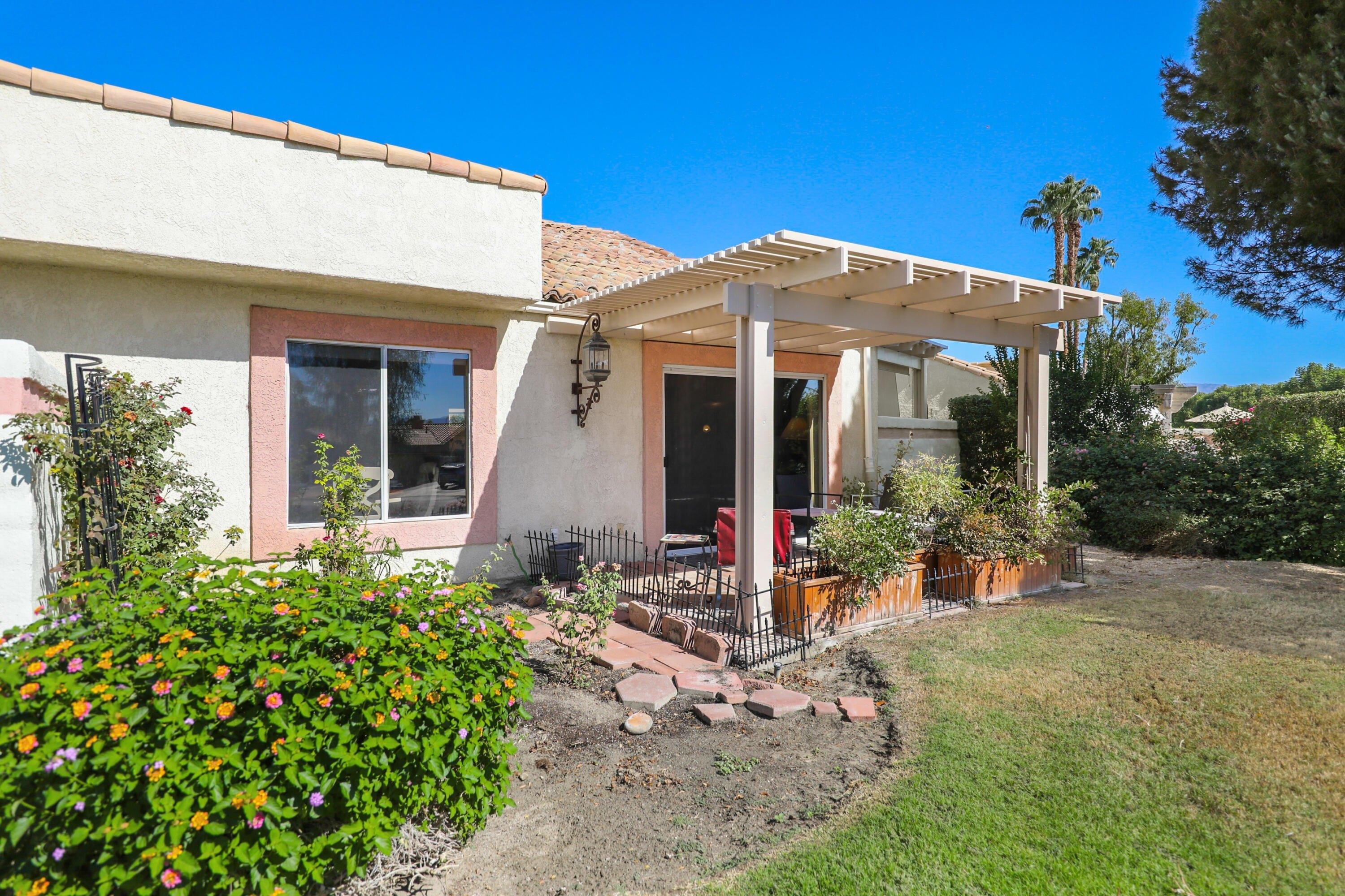 Avenida De Las Montanas, Cathedral City, CA 92234