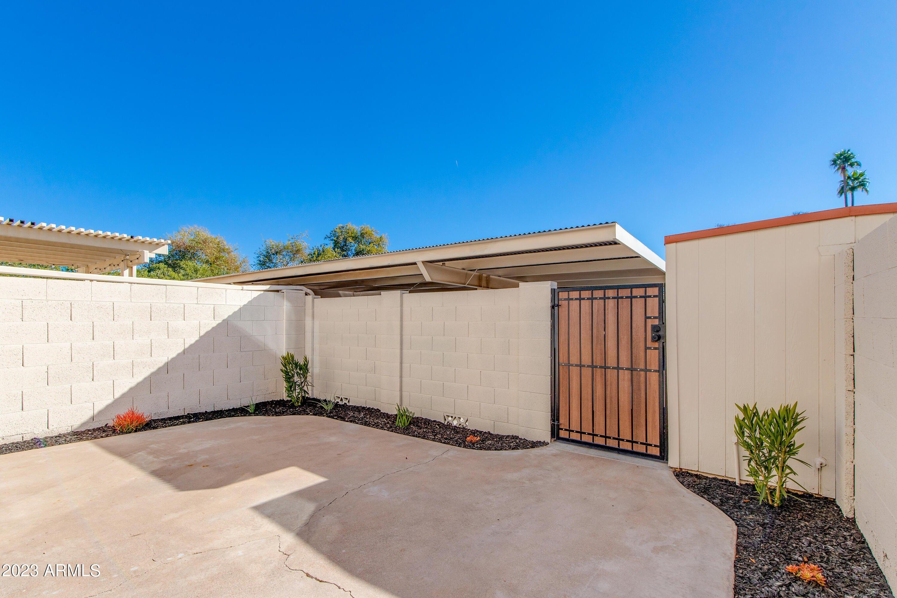 E Indian School Rd, Scottsdale, AZ 85251