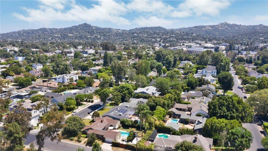 Carpenter Ave, Valley Village, CA 91607