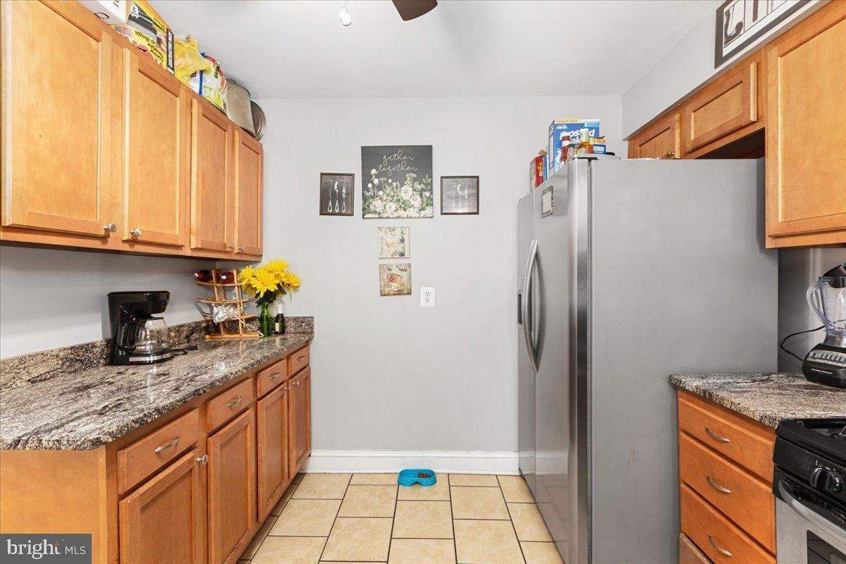 Sollers Point Rd, Dundalk, MD 21222