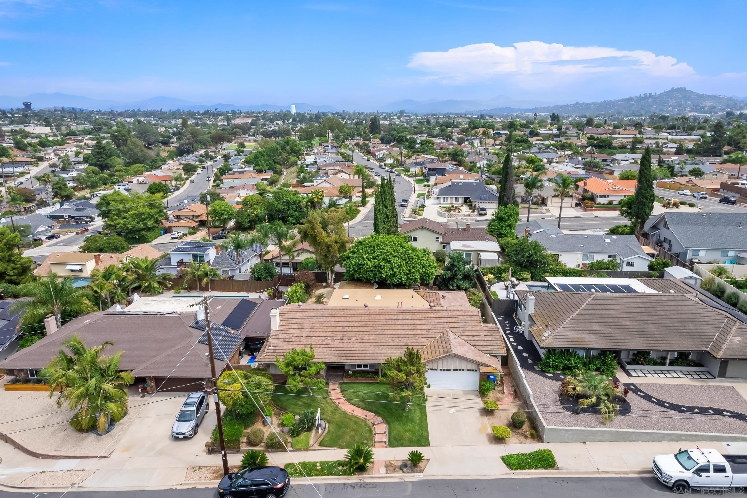 Coral Lake Ave, San Diego, CA 92119