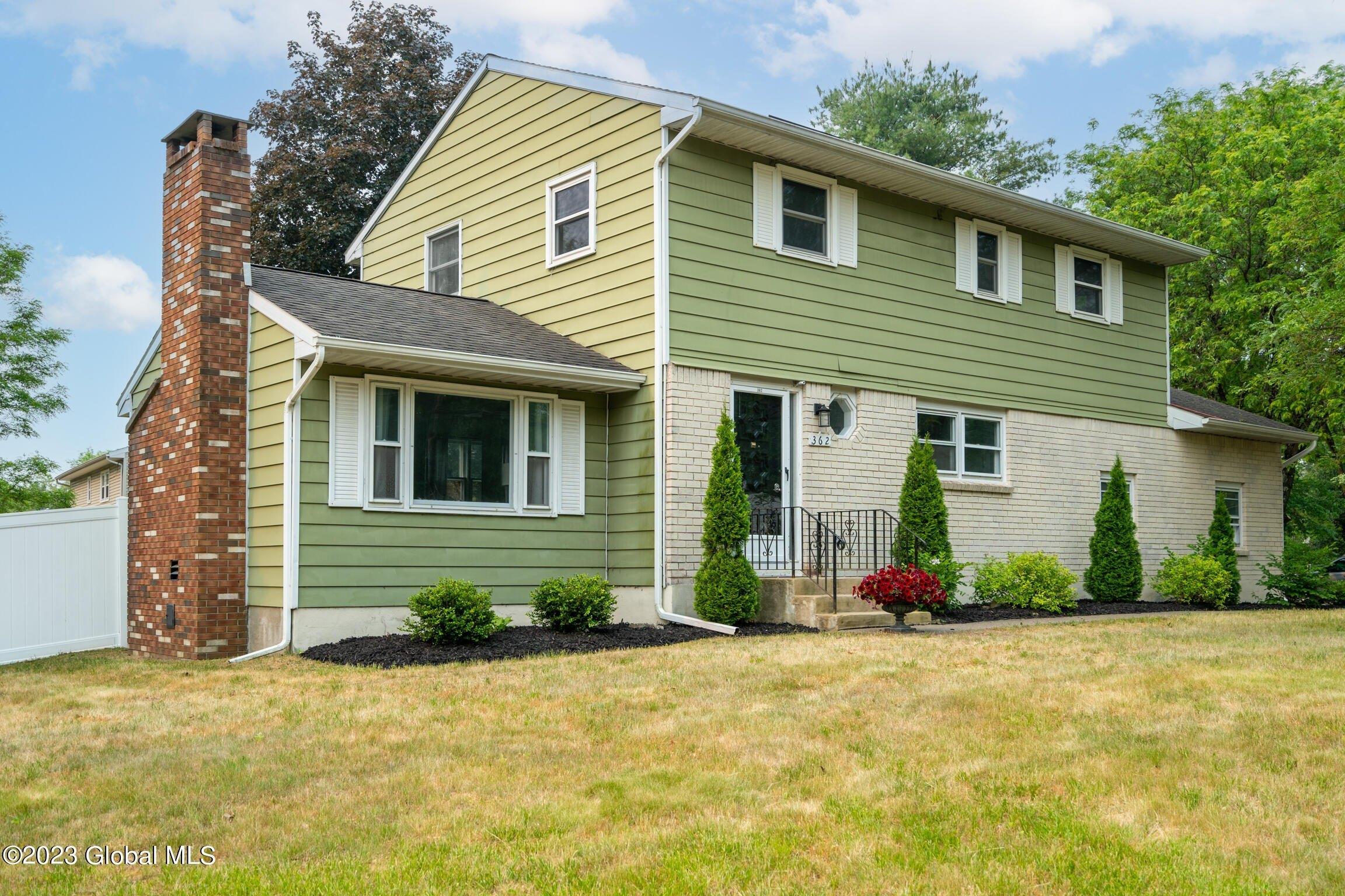 Lake Ave, Saratoga Springs, NY 12866