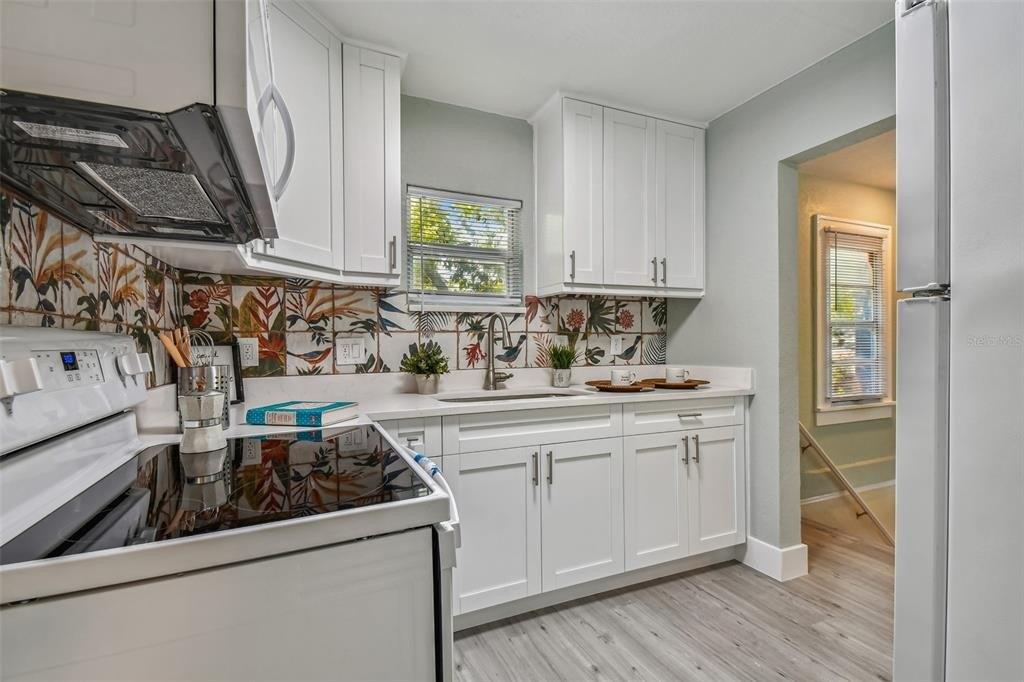 13th Ave S, Saint Petersburg, FL 33711