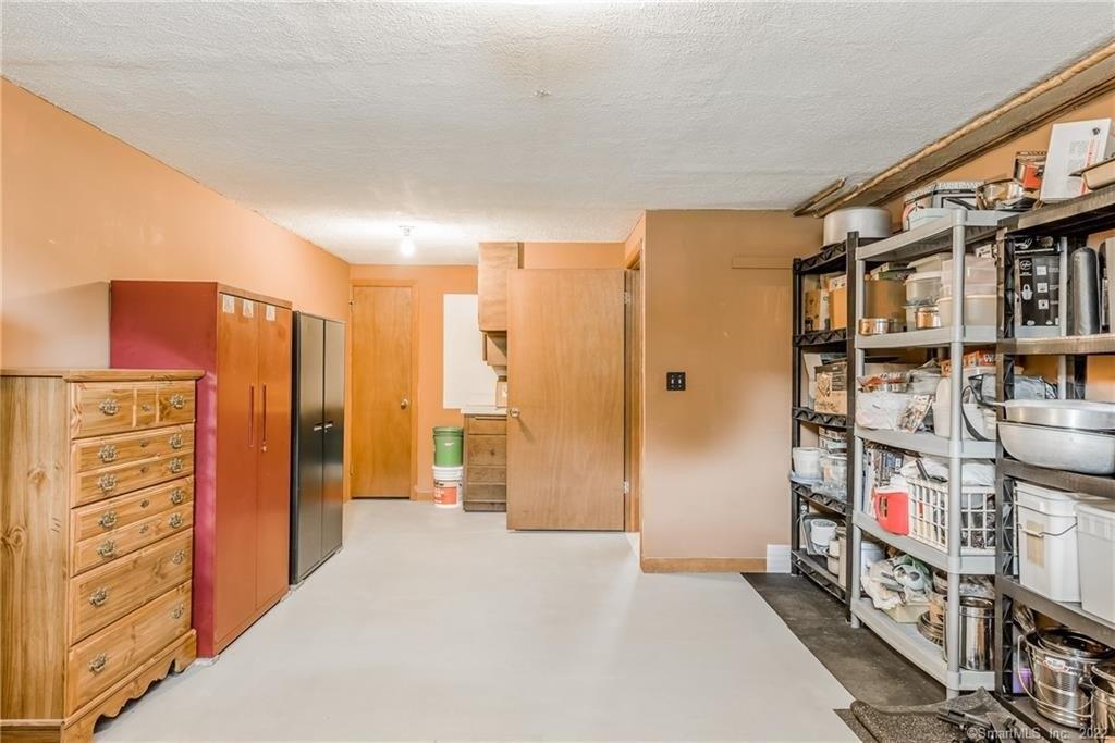 Hayes Rd, Rocky Hill, CT 06067