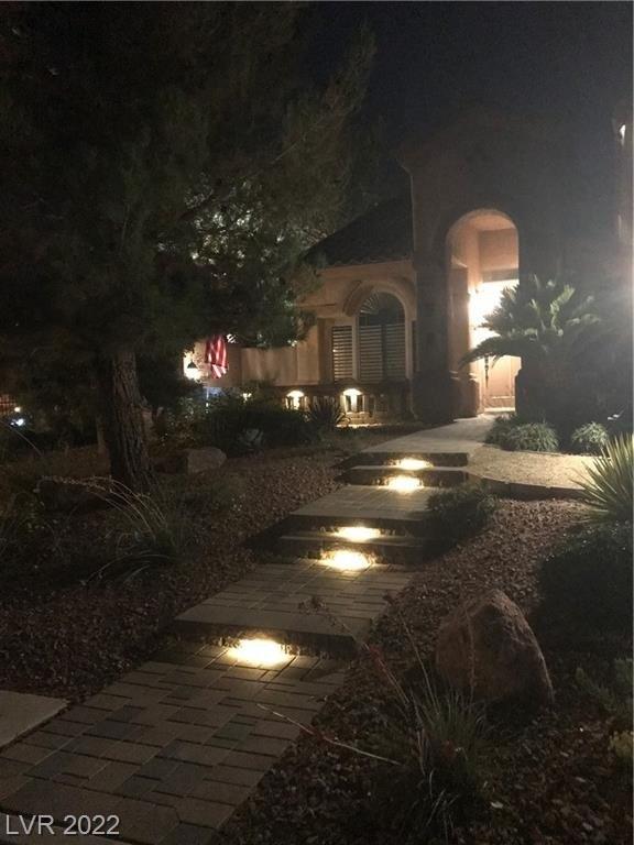 White Falcon St, Las Vegas, NV 89144