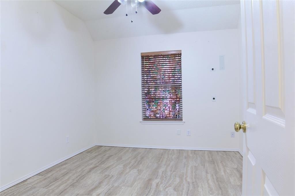 Bennington Dr, Watauga, TX 76148