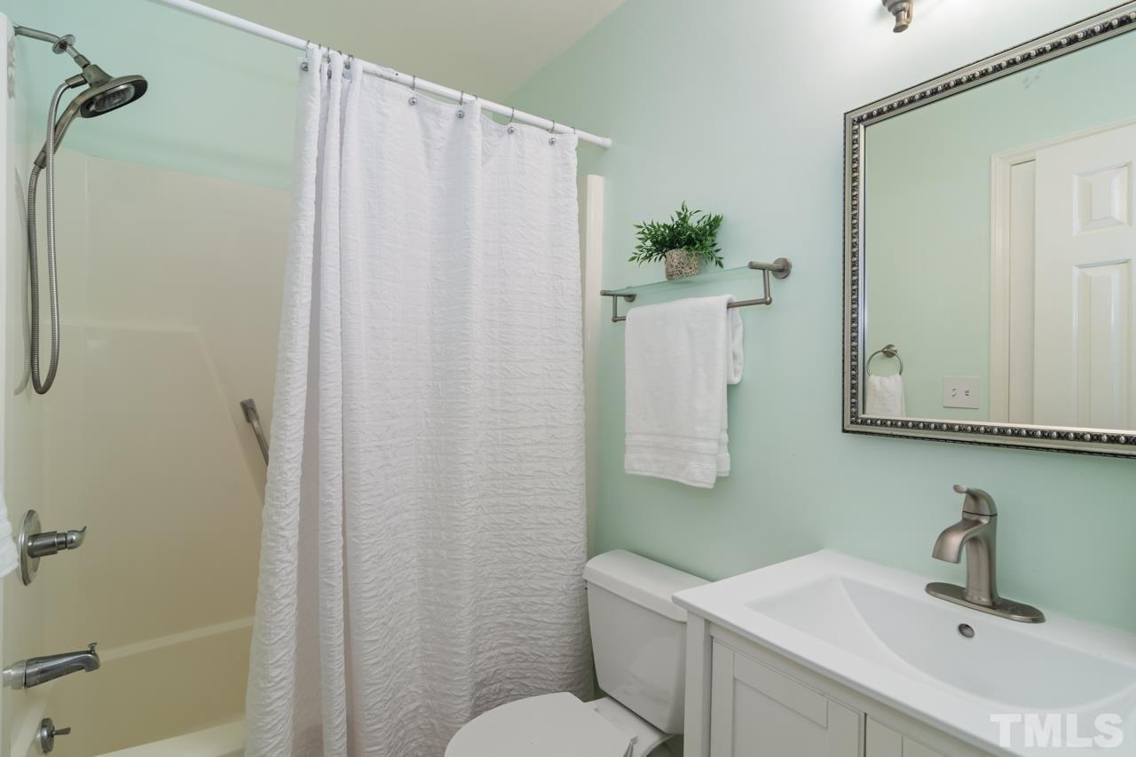 Stanford Dr, Durham, NC 27707