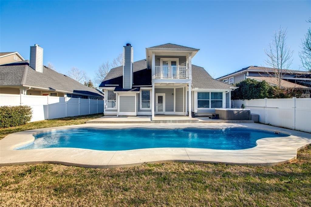 Marthas Vineyard Cir, Providence Village, TX 76227