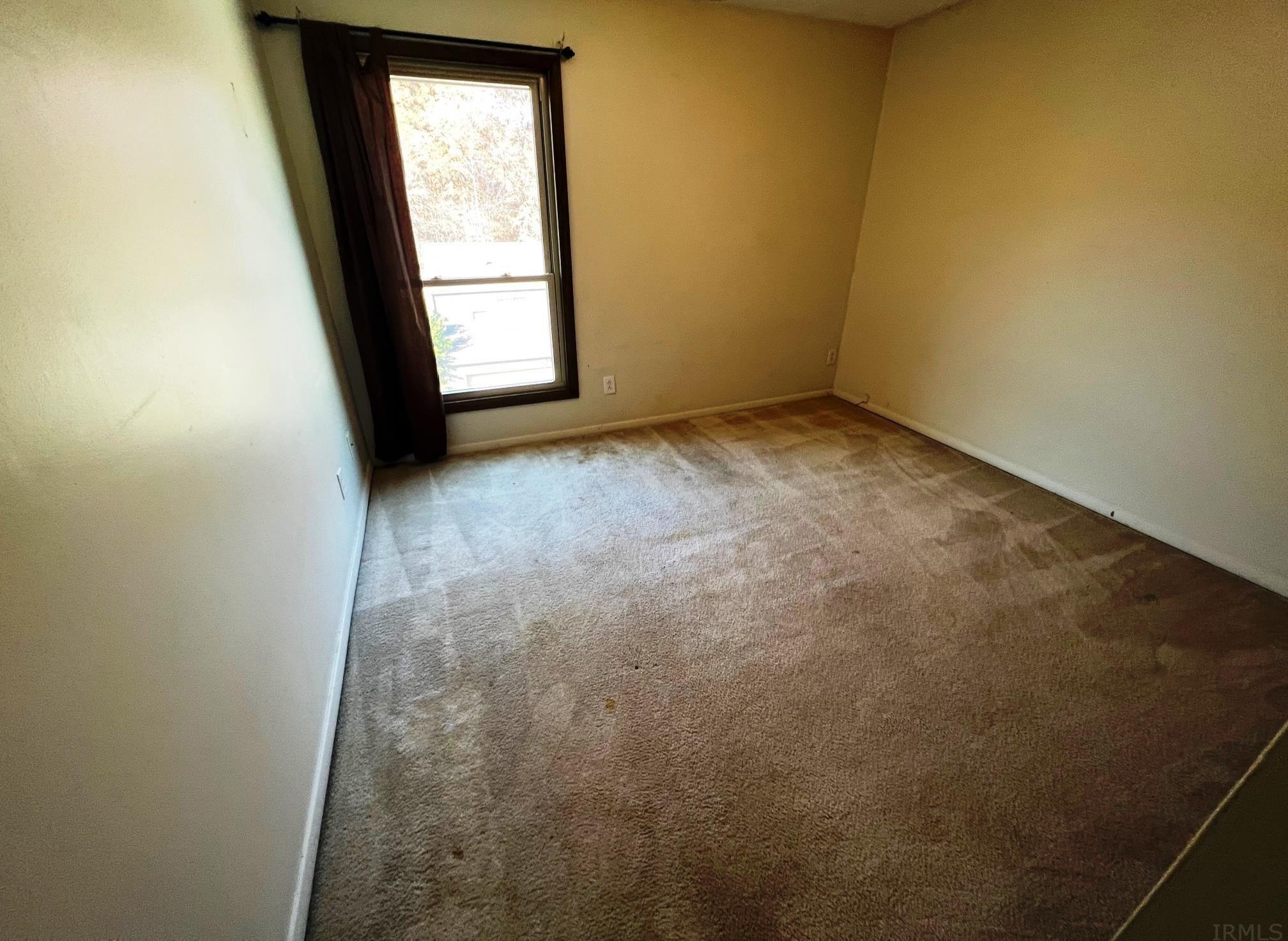 W Winterberry Ct, Bloomington, IN 47404