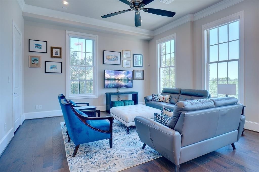 Runyon Rd, Addison, TX 75001