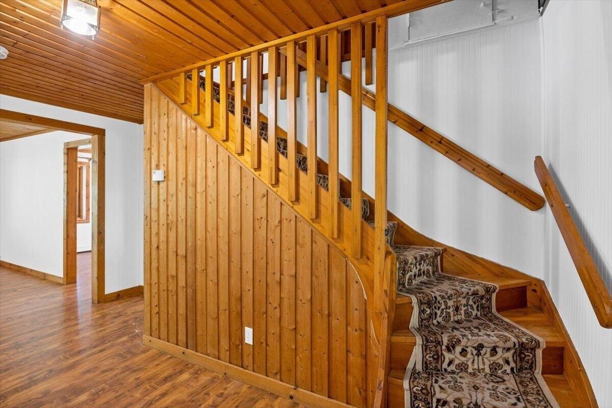 Peters Pond Dr, Forestdale, MA 02644