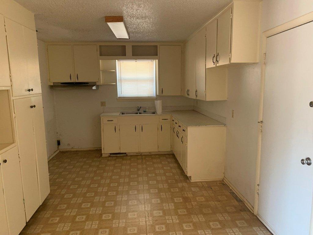 Wilshire Dr, Midland, TX 79703