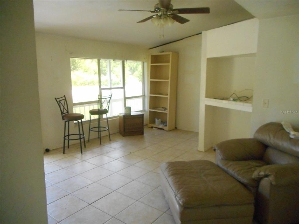 Griggs Rd, Englewood, FL 34224