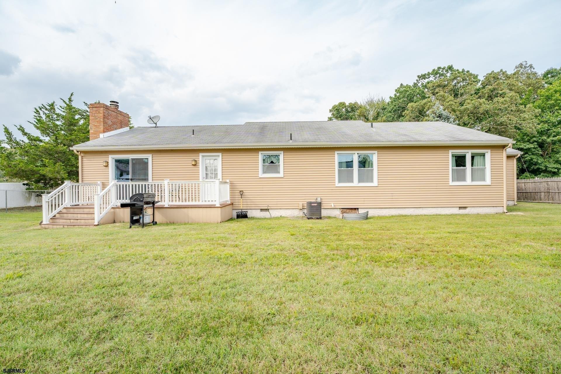 E Glencove Ave, Northfield, NJ 08225