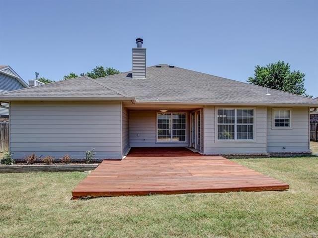 S Oak Pl, Glenpool, OK 74033