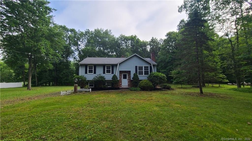 New Rock Hill Rd, Wallingford, CT 06492