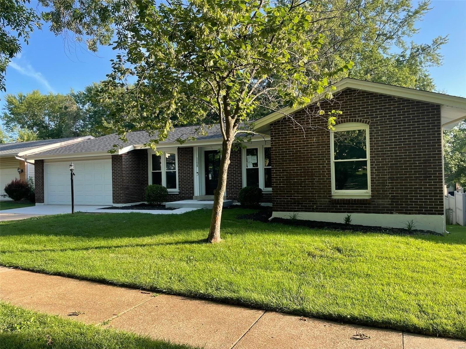 Briarhurst Dr, Manchester, MO 63021