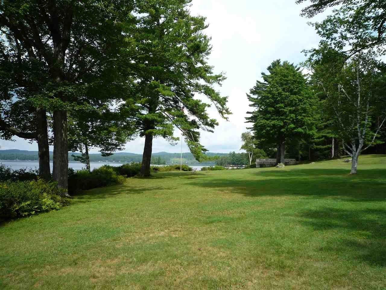 Point Breeze Rd, Wolfeboro, NH 03894