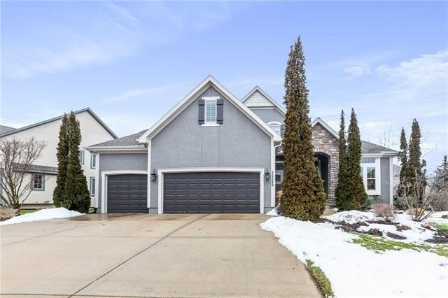 Eby St, Overland Park, KS 66221