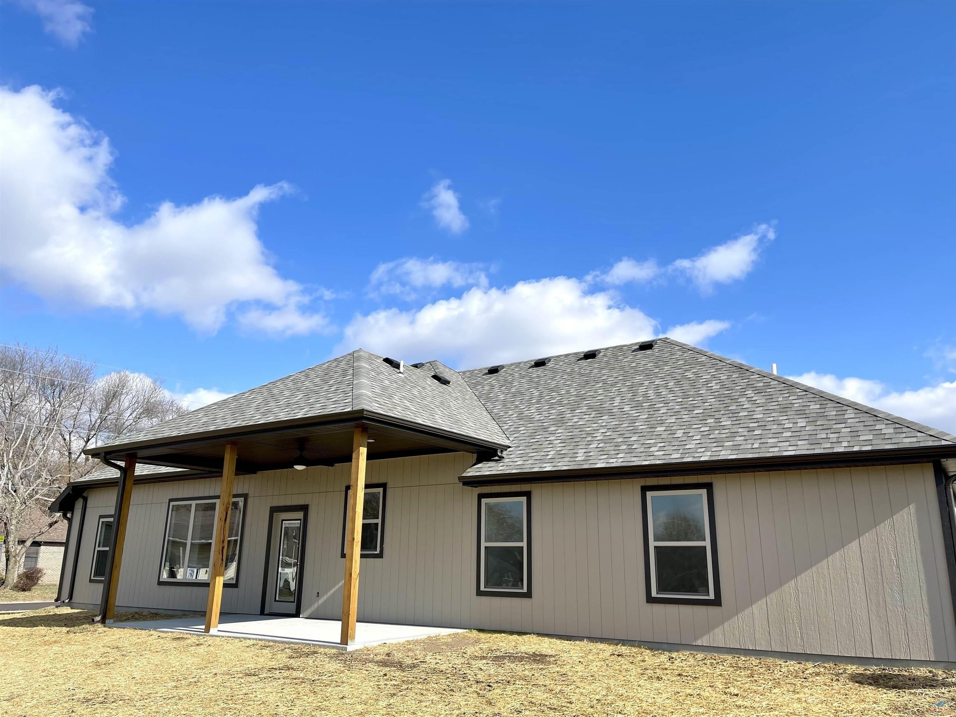 Buckingham Dr, Sedalia, MO 65301