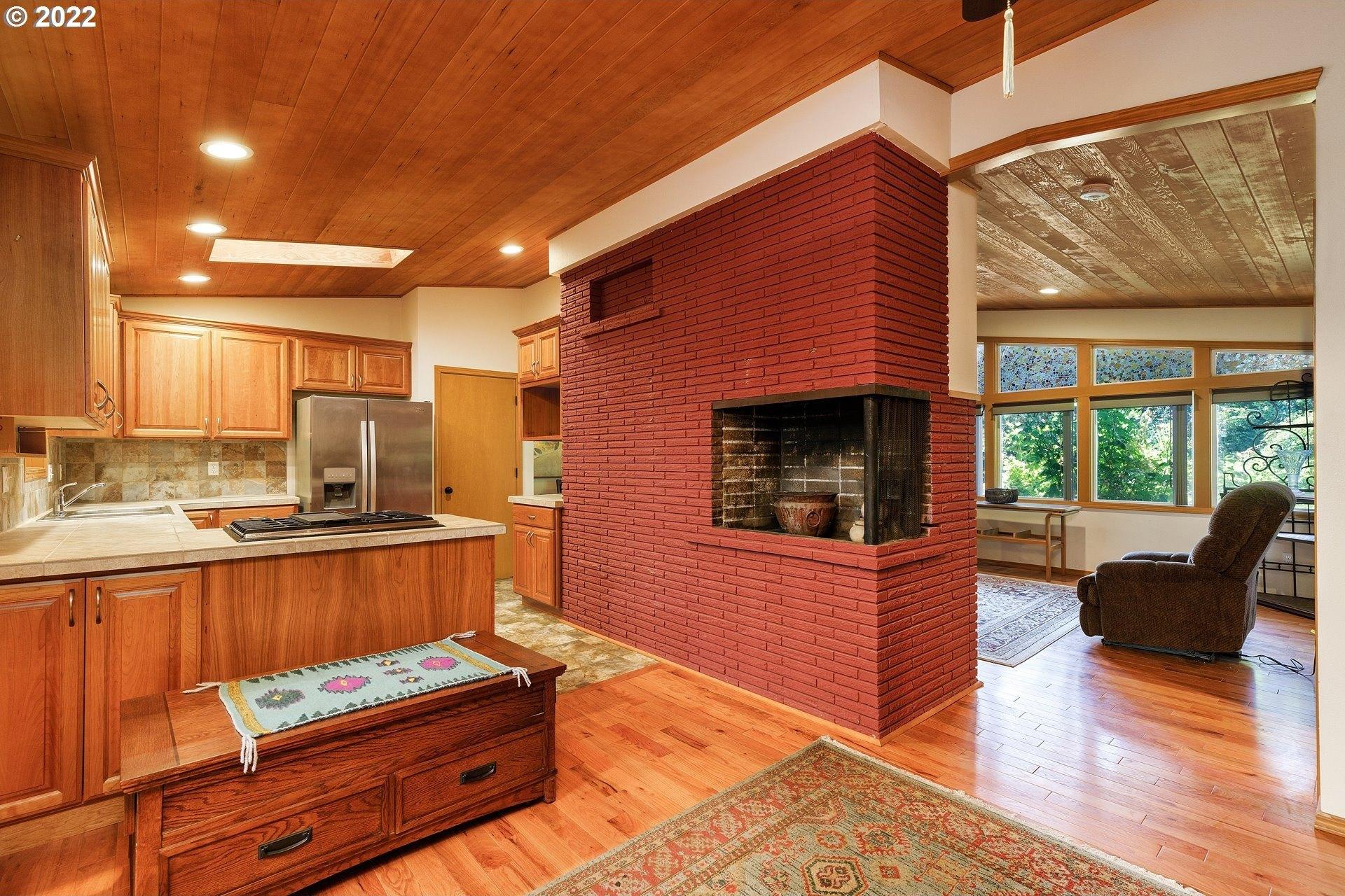 Sw Halsey St, Troutdale, OR 97060