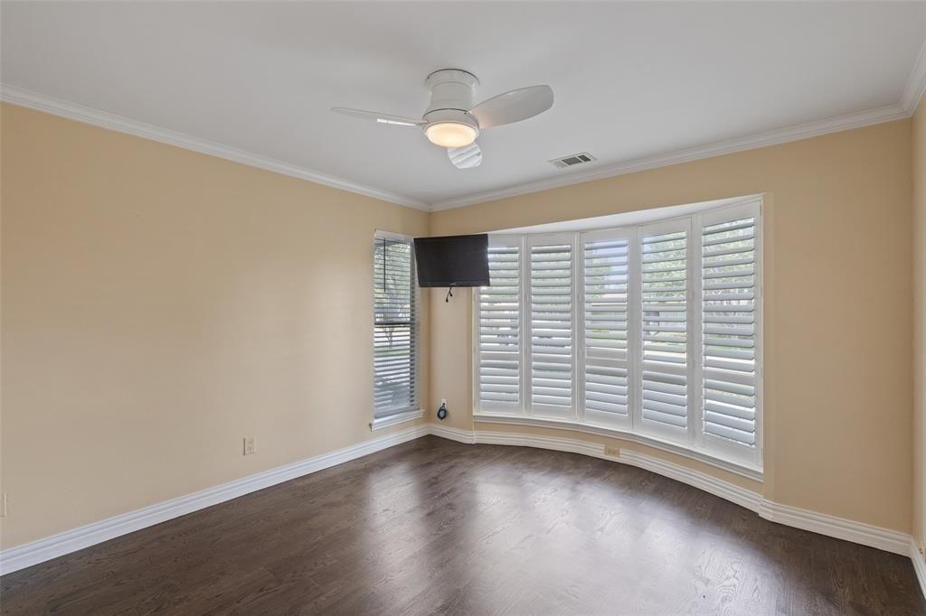 Malcolm Dr, Dallas, TX 75214