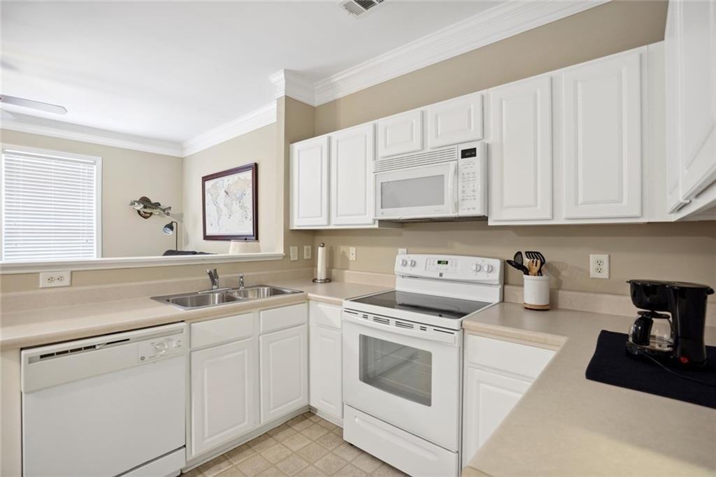 Mill Springs Cir, Buford, GA 30519