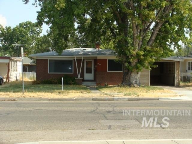 N 6th E, Mountain Home, ID 83647